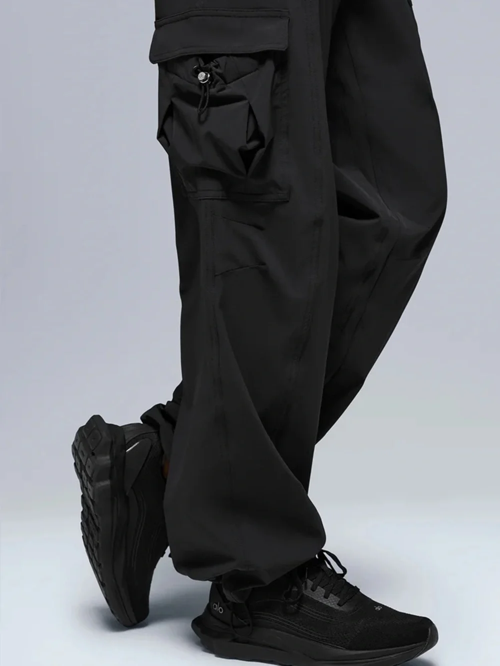 🆕ALO YOGA Low Rise Megastar Cargo Pant